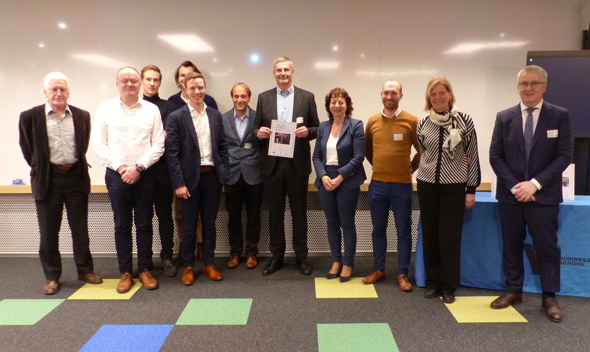 web-insights-pfizer-puurs-industrial-excellence-award-europe-2024-group-picture