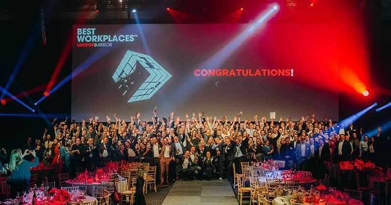 web-insights-best-workplaces-group-picture-2025