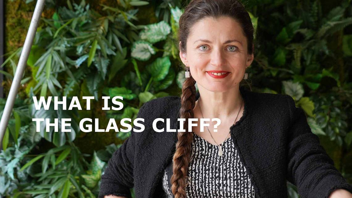 Video still - glass cliff - Andreea Gorbatai